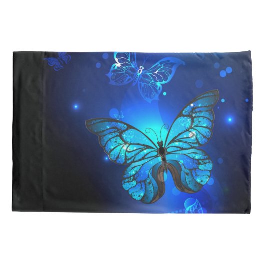 Morpho Vlinder op Donkere Achtergrond Kussensloop (Achterkant)