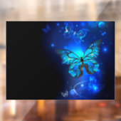 Morpho Vlinder op Donkere Achtergrond Raamsticker (Vel 2)