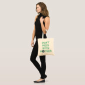 Morre met moeder! tote bag (Voorkant (model))