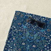 Morris Blue Achtergrond Blackthorn Pattern Strandlaken (In situ)