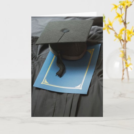 Mortarboard, toga, programma Afstuderen Kaart (Gele Bloem)