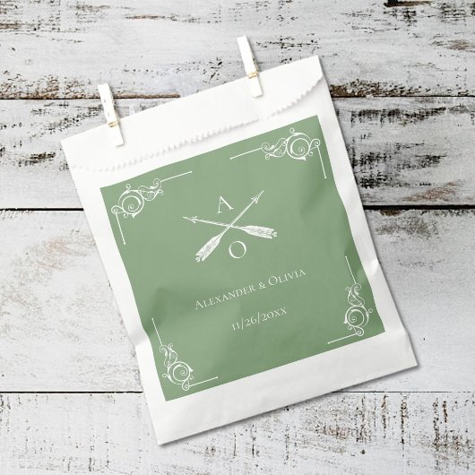 Mos Groen Monogram en Pijlen Bruiloft Bedankzakje