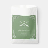 Mos Groen Monogram en Pijlen Bruiloft Bedankzakje (Voorkant)