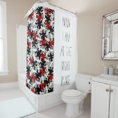 Mosaic Mirror Geckos Pattern - rood zwart wit Douchegordijn (In situ)