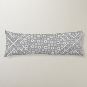 Mosaic Pattern 02.BW LGrey BG Lichaamskussen
