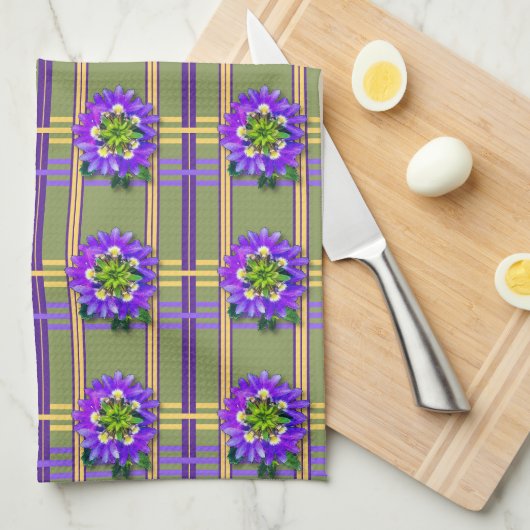 Mosgroene Keukenhanddoeken met Paarse Bloemen (Quarter Fold)