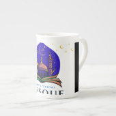 Mosque Under Stars Mug – Islamic Center Design Porselein Kop (Voorkant rechts)