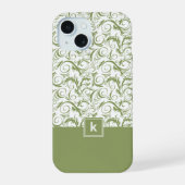 Moss Green Damask Pattern Monogram iPhone 15 Case (Achterkant)