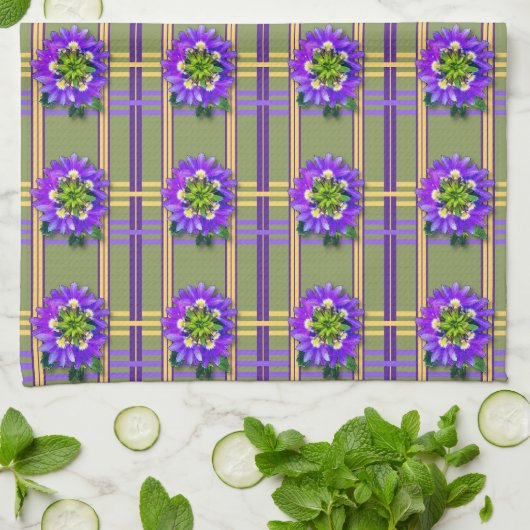 Moss Green with Purple Flowers Kitchen Towels Theedoek (Gevouwen)