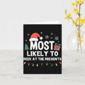 Most Likely To Peek At The Christmas Funny Xmas Kaart (Gele Bloem)