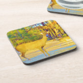 Mosterd gekleurd deer met lichtblauw bier onderzetter (Linkerzijde)