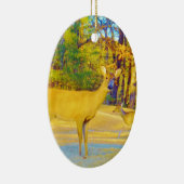 Mosterd gekleurd deer met lichtblauw keramisch ornament (Rechts)