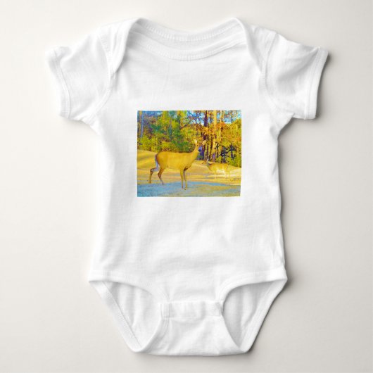 Mosterd gekleurd deer met lichtblauw romper (Voorkant)