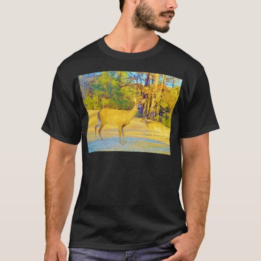 Mosterd gekleurd deer met lichtblauw t-shirt (Voorkant)