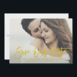 Mosterd Rustieke Kalligrafie Red Onze Date Kaart<br><div class="desc">Rustieke save the date aankondiging met mosterdgeel borstel moderne kalligrafie en stippen patroon. Vergelijkbare items en andere kleuren zijn beschikbaar.</div>