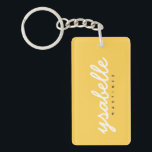 Mosterdgeel kalligrafiescript gepersonaliseerd sleutelhanger<br><div class="desc">Mosterdgeel kalligrafiescript gepersonaliseerde Sleutelhanger</div>