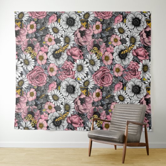 Moten op bloem mengen in roze en grijs wandkleed (In Situ (horizontaal))