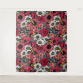 Moten op bloemenmix in rood en grijs wandkleed (Voorkant)