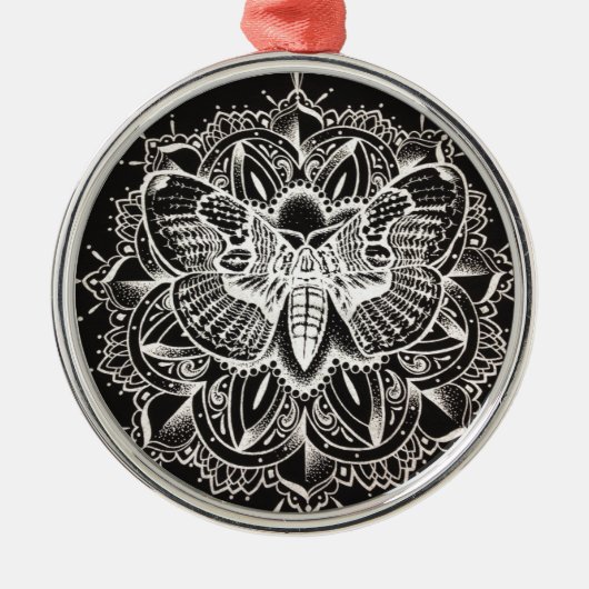 Moth Mandala Metalen Ornament (Voorkant)
