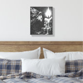 Moth to the Flame — door BurnsInHell Canvas Afdruk (Insitu (Slaapkamer))