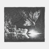 Moth to the Flame — door BurnsInHell Fleece Deken (Voorkant (Horizontaal))