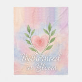 Motherhood in Bloom Fleece Blanket – Floral Gift. Deken (Voorkant)