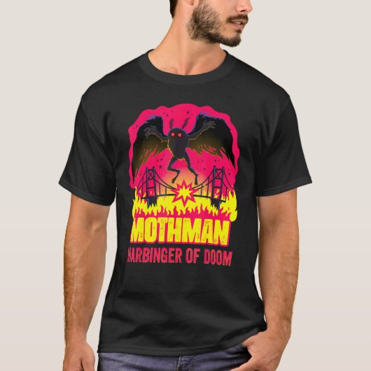 Mothman Harbinger van Doom Folklore Creepy Cryptid T-shirt (Voorkant)