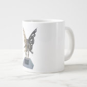 Mothman Statue van Point Pleasant West Virginia Grote Koffiekop (Voorkant rechts)