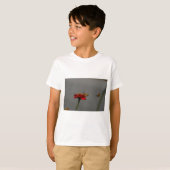 Moths en Red Zinnia T-shirt (Voorkant volledig)