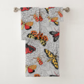 Moths on hydrangea bad handdoek (Insitu)