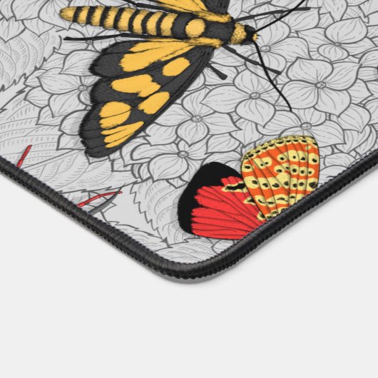 Moths on hydrangea bureaumat (Hoek)