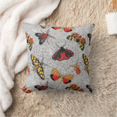 Moths on hydrangea kussen (Deken)