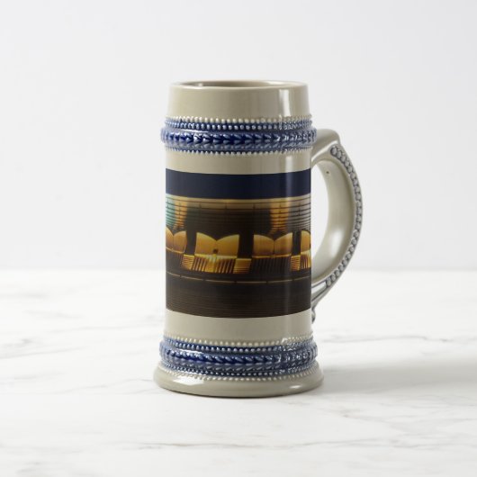 Motif Grey/Blue 22 oz Stein Bierpul (Voorkant rechts)