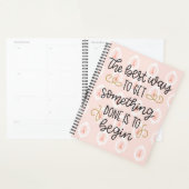 Motivatie citaat op roze Eiffeltoren achtergrond Planner (Display)