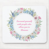 Motivatie Citaat Roze White Blue Floral Wreate Muismat (Voorkant)