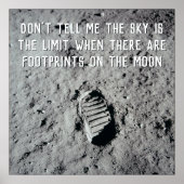 Motivatie grappige prijsvoetafdrukken op de maan poster (Voorkant)