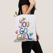 Motivatie 'n kindermeisje dat je naar het meisje g tote bag (Dichtbij)