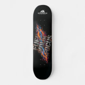 MOTIVATIONALISM© Fuel Your Focus_ Persoonlijk Skateboard (Voorkant)