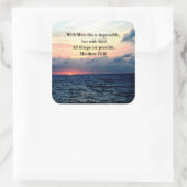 MOTIVEREND SUNRISE MATTHEW 19:26 PHOTO ONTWERP VIERKANTE STICKER (Tas)