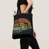 Motiverende fietser - Grappige fietscitaten Tote Bag (Dichtbij)
