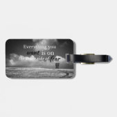 Motiverende quote: Alles wat je wilt is aan... Bagagelabel (Achterkant horizontaal)