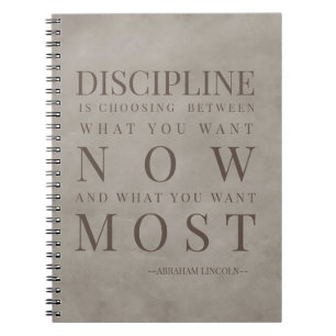 Motiverende quote over Discipline Lincoln Brown Notitieboek