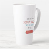 Motiverende typografische retro stijl latte mok (Rechterhoek)