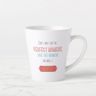 Motiverende typografische retro stijl latte mok