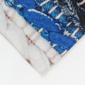Motley Patchwork rug from denim jeans fabric, top Fleece Deken (Hoek)