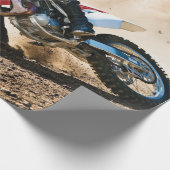 Motocross rijder gooit kussen cadeaupapier (Hoek)