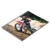 Motocross rijder gooit kussen notitieboek (Linkerzijde)