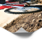 Motocross rijder gooit kussen poster (Hoek)