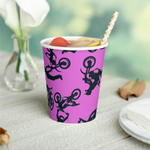 motocross-roze papieren bekers