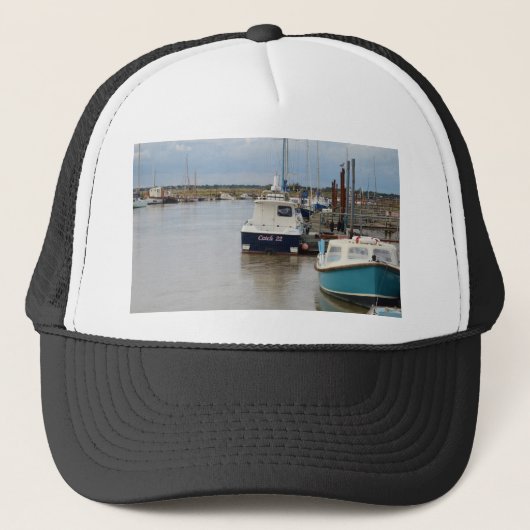 Motorboot Catch 22 Trucker Pet (Voorkant)